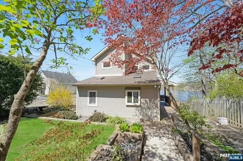 95 Wildwood Road Jefferson Township NJ 07438