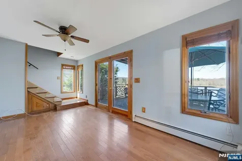95 Wildwood Road Jefferson Township NJ 07438