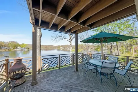 95 Wildwood Road Jefferson Township NJ 07438