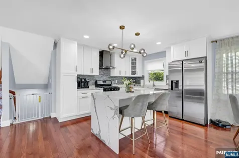 426 Union Avenue Rutherford NJ 07070