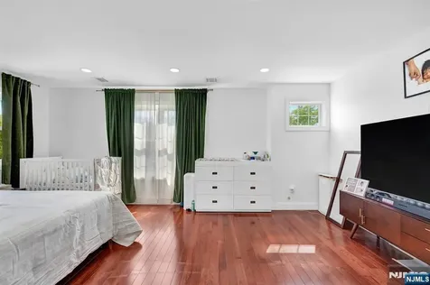 426 Union Avenue Rutherford NJ 07070