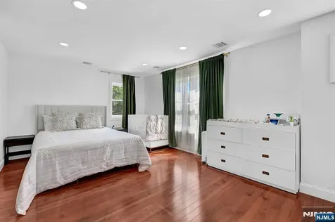 426 Union Avenue Rutherford NJ 07070