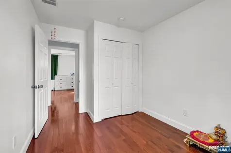 426 Union Avenue Rutherford NJ 07070