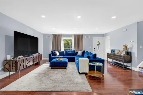 426 Union Avenue Rutherford NJ 07070