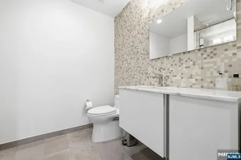 1201 Rio Vista Drive Mahwah NJ 07430