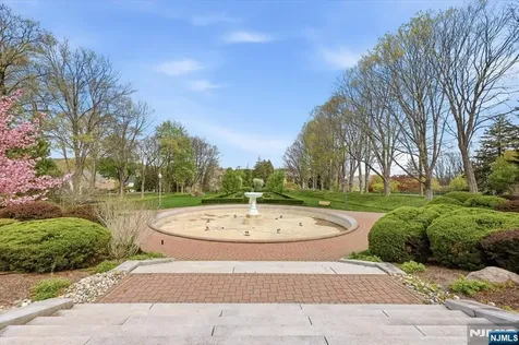 1201 Rio Vista Drive Mahwah NJ 07430