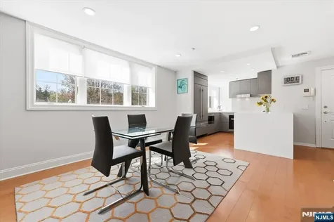 1201 Rio Vista Drive Mahwah NJ 07430
