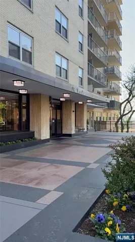 6600 Boulevard East West New York NJ 07093