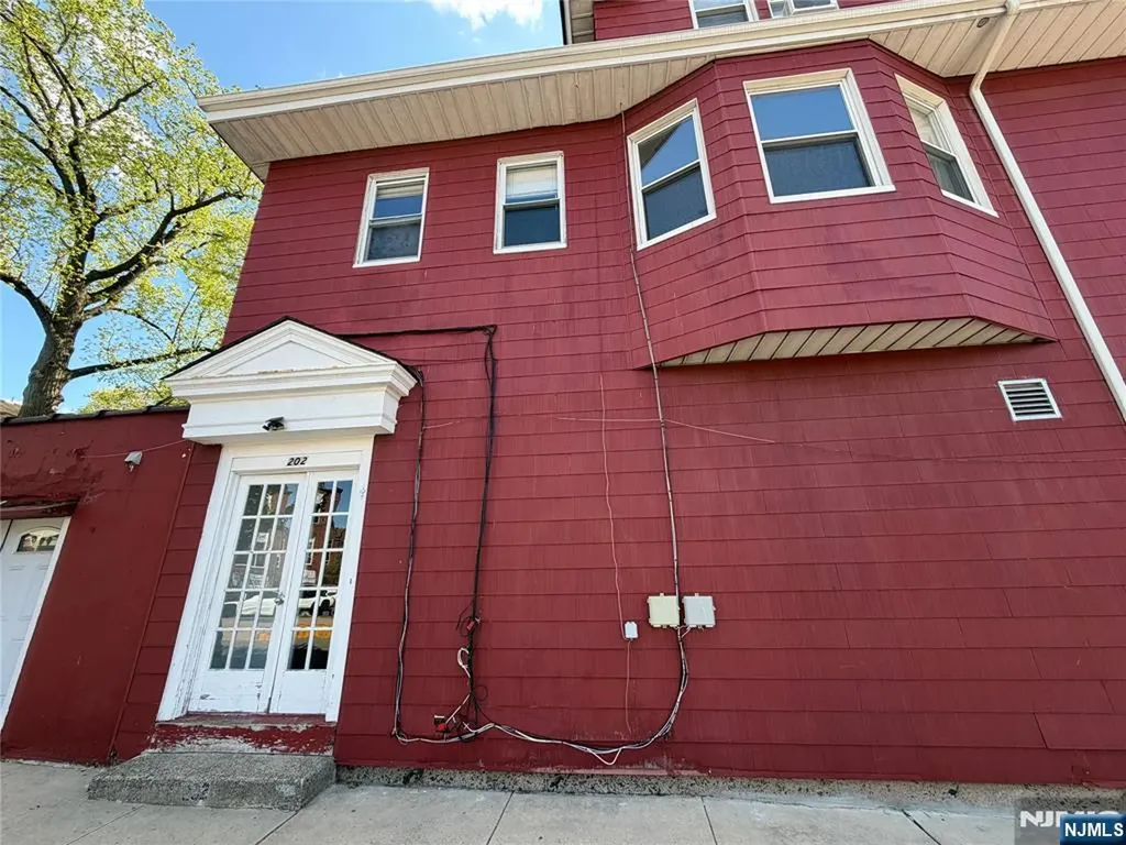 252 Boulevard Hasbrouck Heights NJ 07604