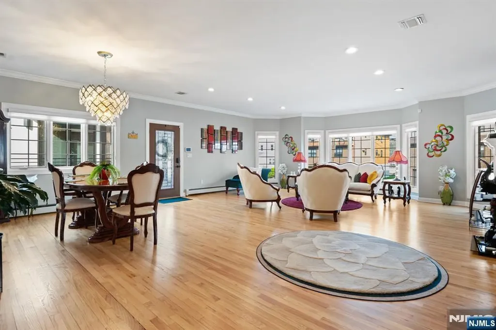 88B Myrtle Avenue Edgewater NJ 07020
