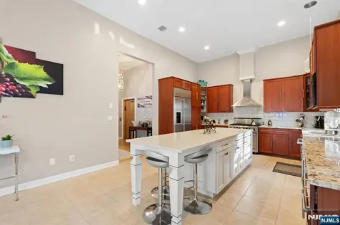 88B Myrtle Avenue Edgewater NJ 07020