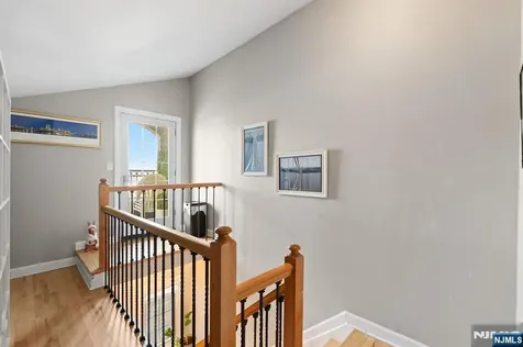 88B Myrtle Avenue Edgewater NJ 07020