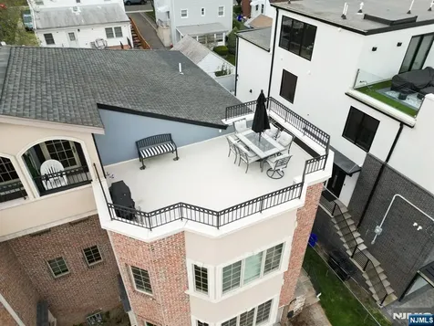 88B Myrtle Avenue Edgewater NJ 07020