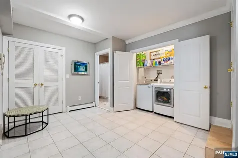 88B Myrtle Avenue Edgewater NJ 07020