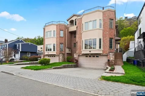 88B Myrtle Avenue Edgewater NJ 07020