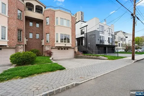 88B Myrtle Avenue Edgewater NJ 07020