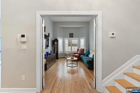 88B Myrtle Avenue Edgewater NJ 07020