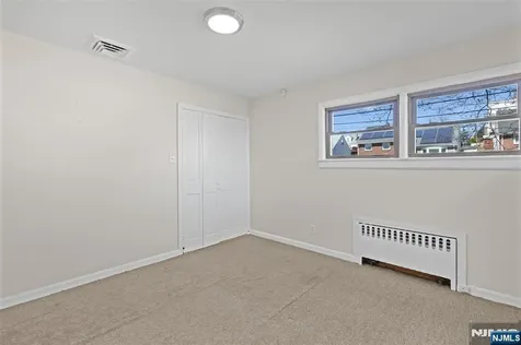 154 Ames Street Hackensack NJ 07601