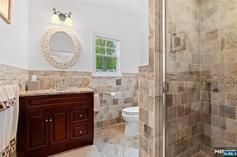 160 Lozier Terrace River Edge NJ 07661