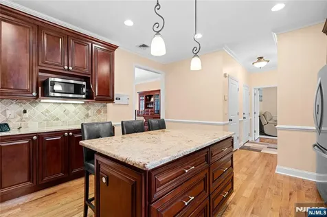 160 Lozier Terrace River Edge NJ 07661