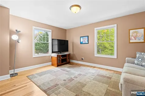 160 Lozier Terrace River Edge NJ 07661