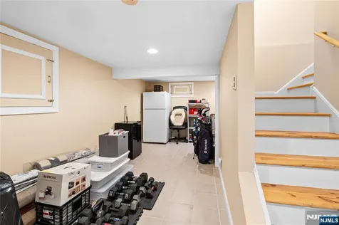 160 Lozier Terrace River Edge NJ 07661