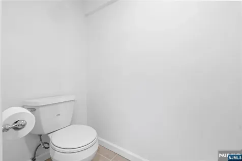 160 Lozier Terrace River Edge NJ 07661
