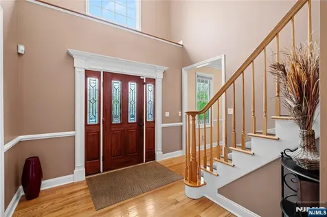 160 Lozier Terrace River Edge NJ 07661