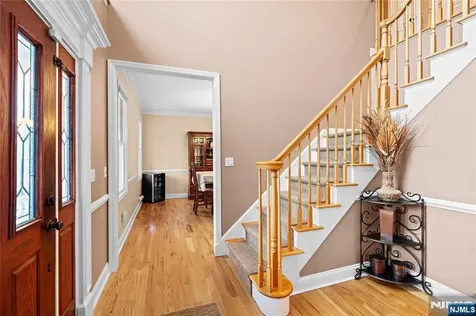 160 Lozier Terrace River Edge NJ 07661