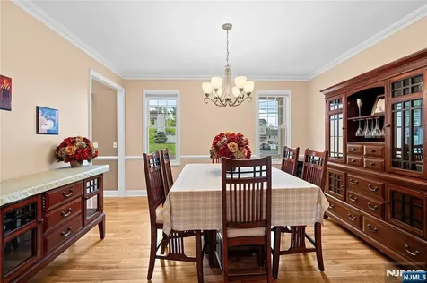 160 Lozier Terrace River Edge NJ 07661
