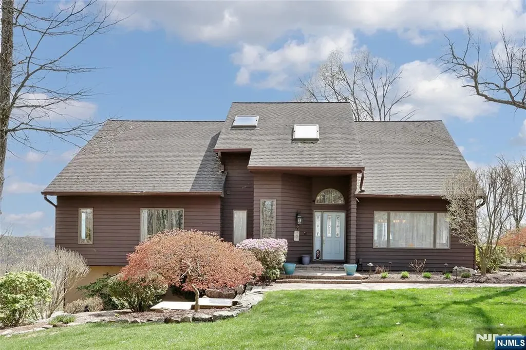 6 Copperas Ridge Road Rockaway Township NJ 07435
