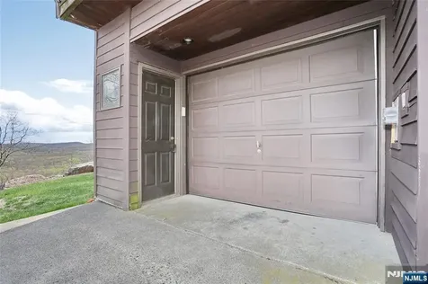 6 Copperas Ridge Road Rockaway Township NJ 07435