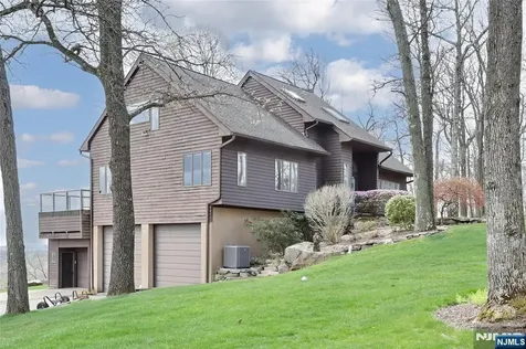 6 Copperas Ridge Road Rockaway Township NJ 07435
