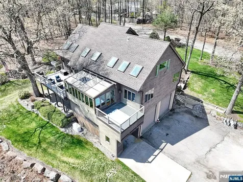 6 Copperas Ridge Road Rockaway Township NJ 07435