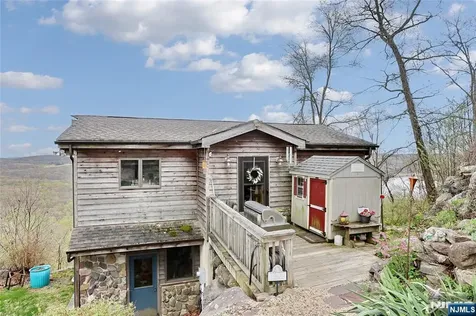 6 Copperas Ridge Road Rockaway Township NJ 07435