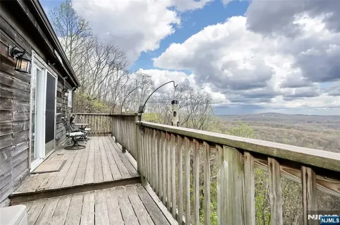 6 Copperas Ridge Road Rockaway Township NJ 07435