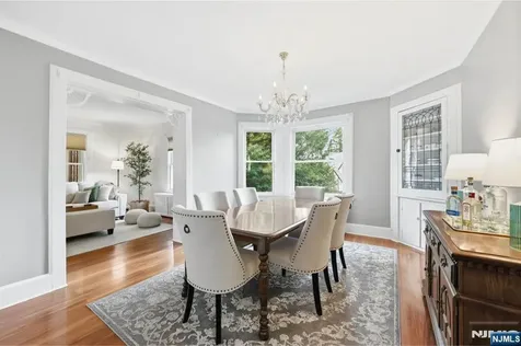18 Irving Place Nutley NJ 07110
