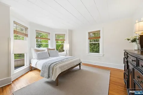 18 Irving Place Nutley NJ 07110