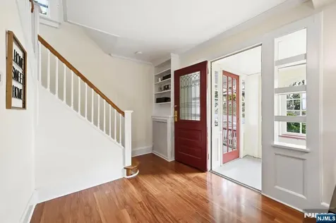 18 Irving Place Nutley NJ 07110