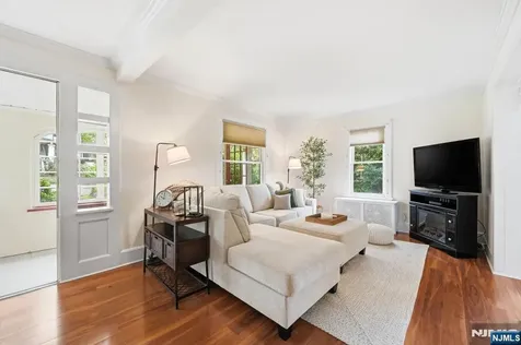 18 Irving Place Nutley NJ 07110