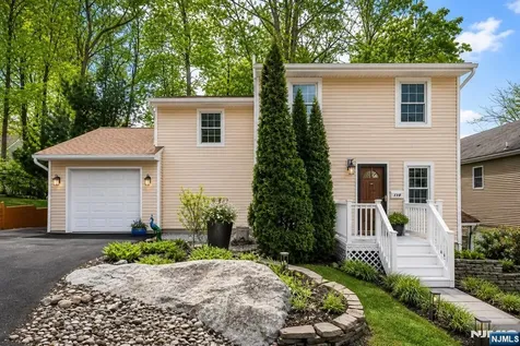 119 Sherwood Avenue Mahwah NJ 07430
