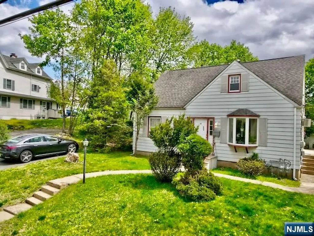 382 High Mountain North Haledon NJ 07508