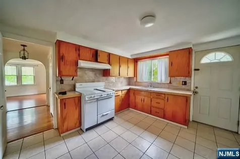 382 High Mountain North Haledon NJ 07508