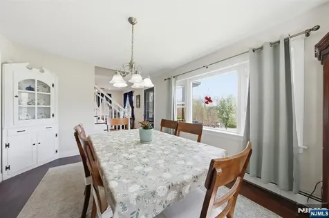 32 Pine Hill Road Mahwah NJ 07430