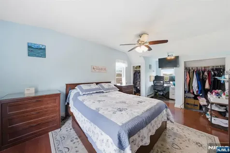 32 Pine Hill Road Mahwah NJ 07430
