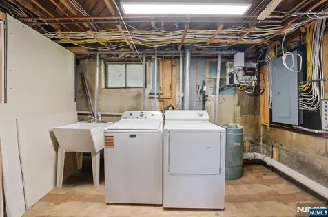 32 Pine Hill Road Mahwah NJ 07430