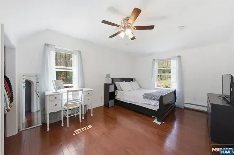 32 Pine Hill Road Mahwah NJ 07430