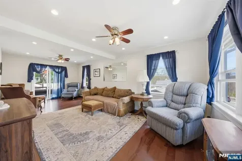 32 Pine Hill Road Mahwah NJ 07430