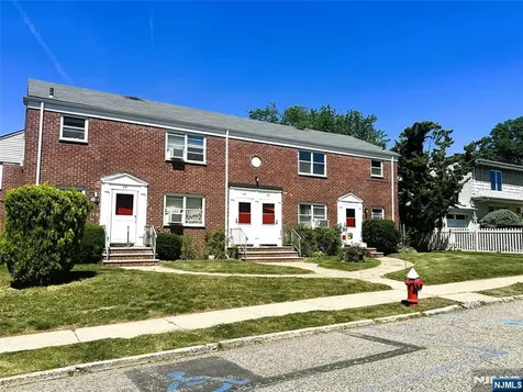 460 Heath Place Hackensack NJ 07601