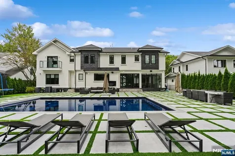 44 Floral Terrace Tenafly NJ 07670